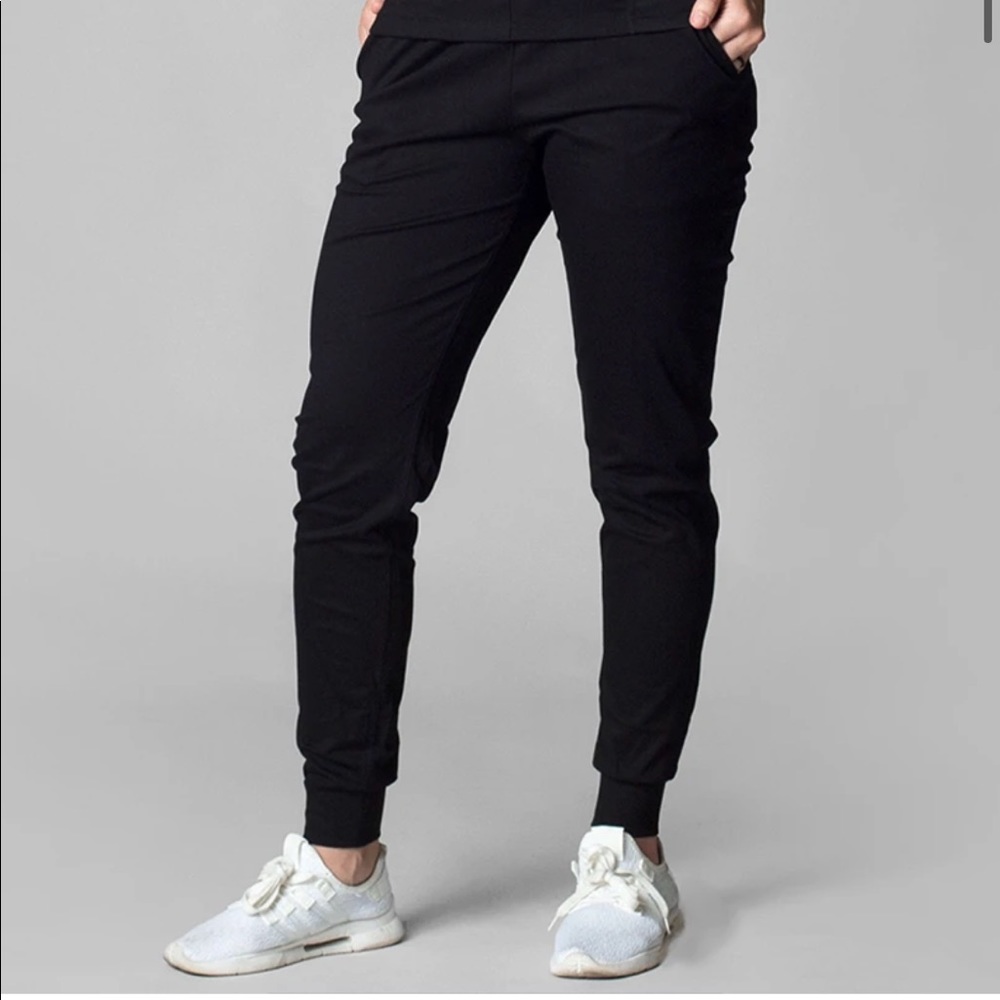 Benefit Nexus jogger scrub bottoms - black